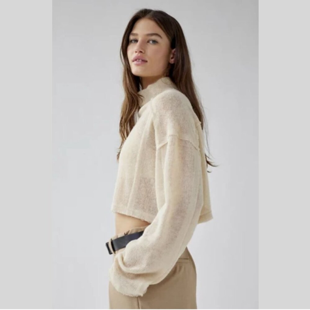 Urban Outfitters knit crop - Picture 4 of 5